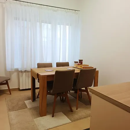 Apartment Peace Sarajevo, 72 M2, Free Parking