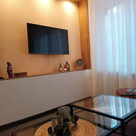 Peace Sarajevo, 72 M2, Free Parking Apartament *