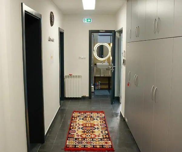 Peace Sarajevo, 72 M2, Free Parking Apartment